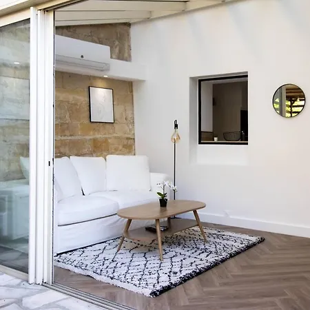 La Tour Napoleonienne Et Son Jacuzzi Апартаменты