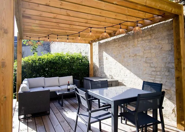 La Tour Napoleonienne Et Son Jacuzzi Διαμέρισμα Καν