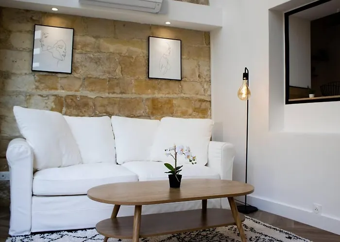 La Tour Napoleonienne Et Son Jacuzzi Διαμέρισμα *