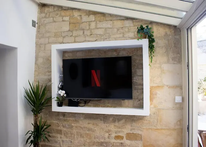 Διαμέρισμα La Tour Napoleonienne Et Son Jacuzzi