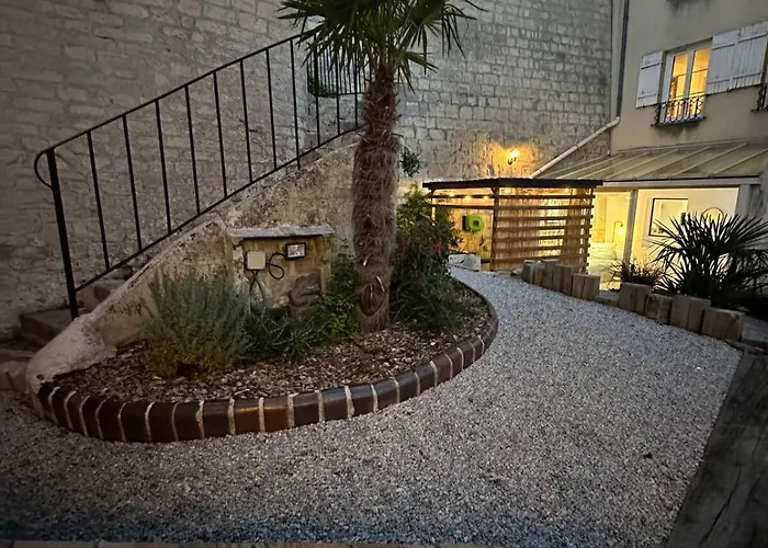 La Tour Napoleonienne Et Son Jacuzzi * Καν